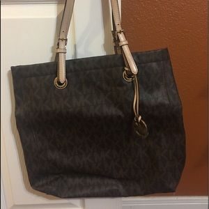 MK purse